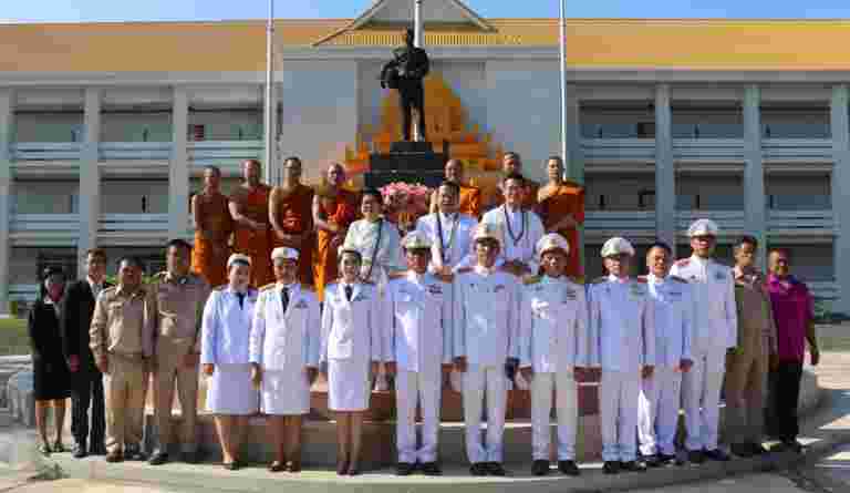 วิทยาลัยสงฆ์ร้อยเอ็ด  จัดพิธี “วันปิยมหาราชรำลึก” บำเพ็ญกุศลทักษิณานุประทาน และจัดพิธีถวายสักการะพระบรมรูปอัญเชิญพวงมาลา เพื่อน้อมรำลึกถึงพระมหากรุณาธิคุณ พระบาทสมเด็จพระจุลจอมเกล้าเจ้าอยู่หัว พระปิยมหาราช รัชกาลที่ ๕