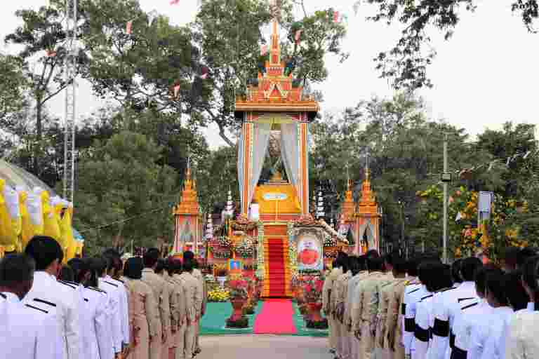 “วิทยาลัยสงฆ์ร้อยเอ็ดร่วมพิธีพระราชทานเพลิงศพ (กรณีพิเศษ)”